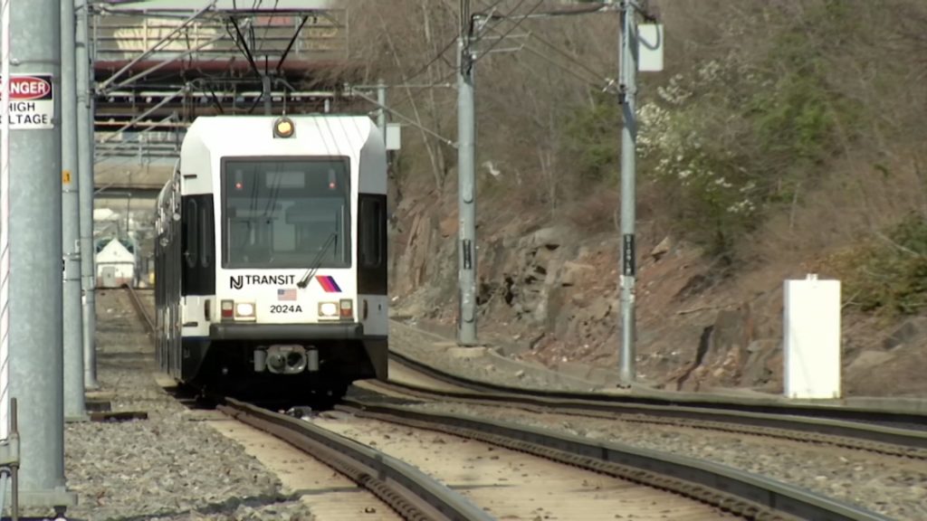 Democratic Lawmakers Say Gas Tax Hike Will Help Extend Light Rail