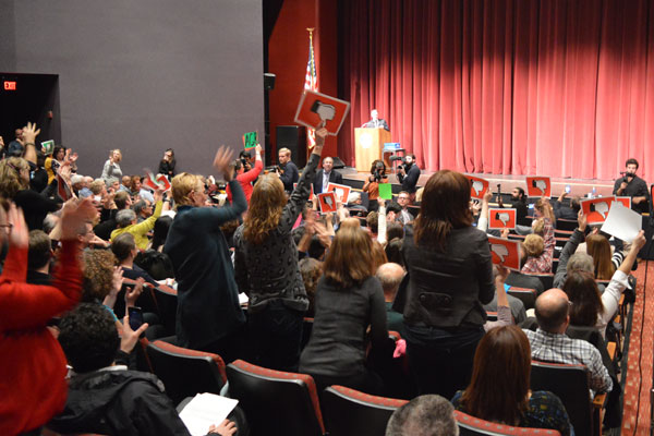 At ‘Alternative’ Town Halls, Residents Send Message to Often-Absent Pols