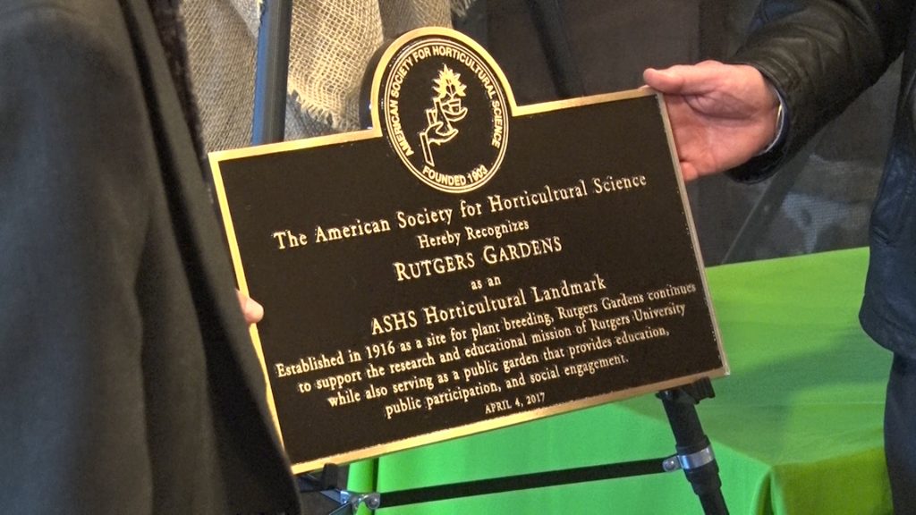 Rutgers Gardens Gets National Award