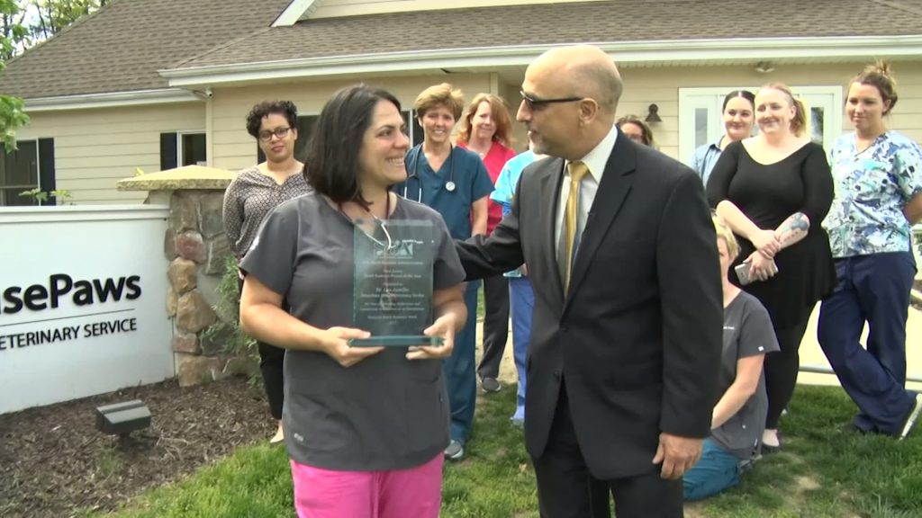 HousePaws Mobile Veterinarian Named Business Person of the Year