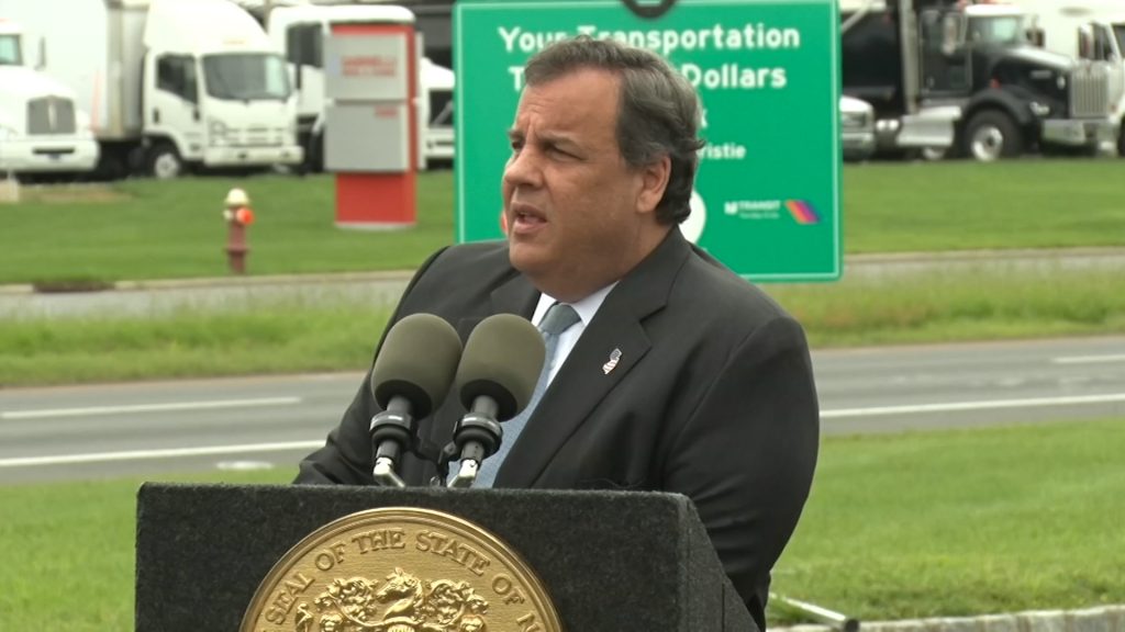Christie takes the spotlight, talks national politics