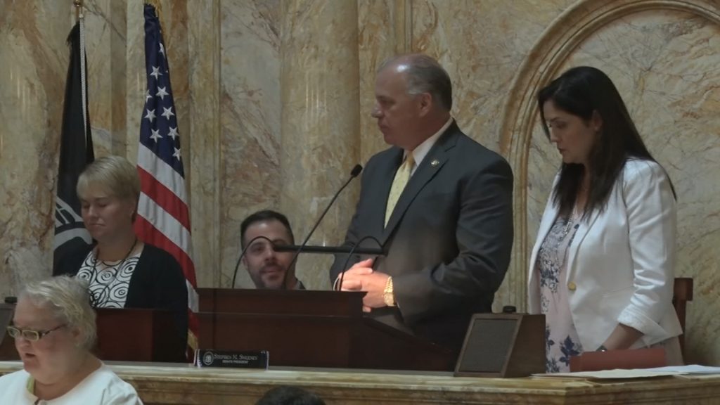 Final budget shutdown hurdle cleared as legislative leaders tackle back pay