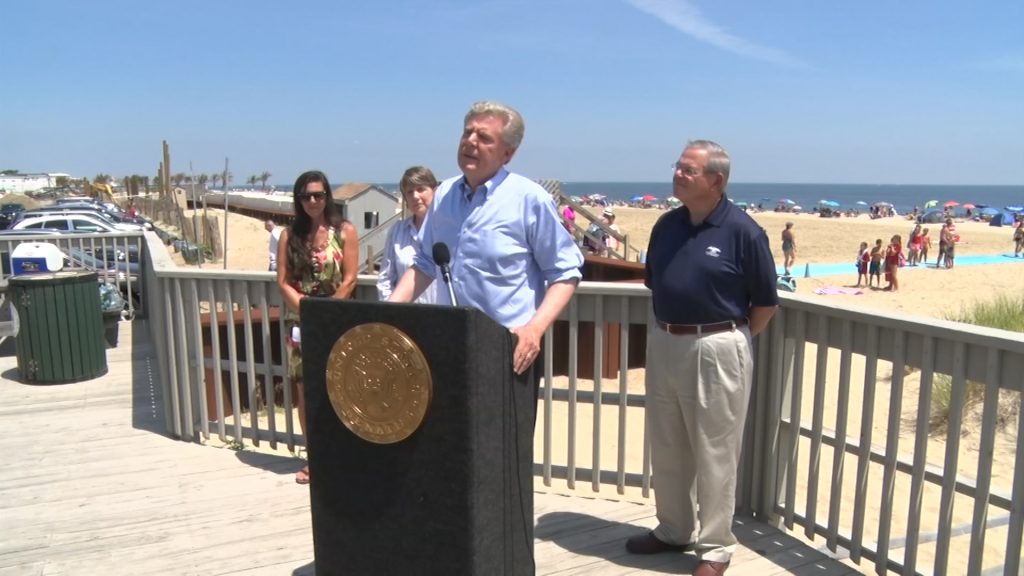 Pallone, Menendez seek funds for beach water testing