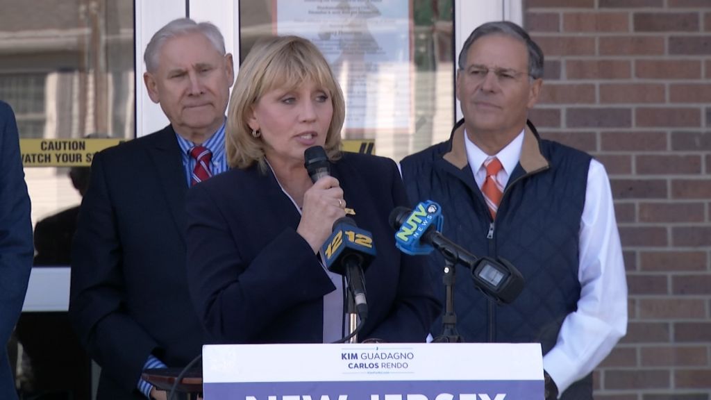 Guadagno doubles down on ‘circuit breaker’ plan in final week