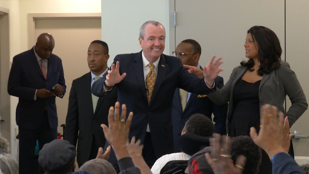 Tax return: Murphy’s wealth comes from diverse investments