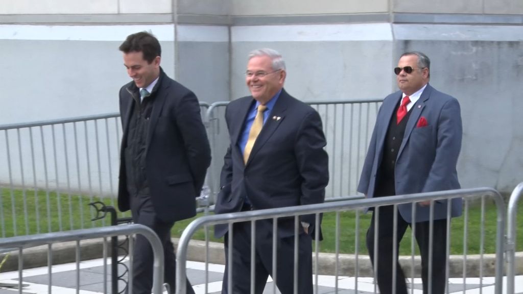 Still no verdict in Menendez trial, jury will reconvene Wednesday