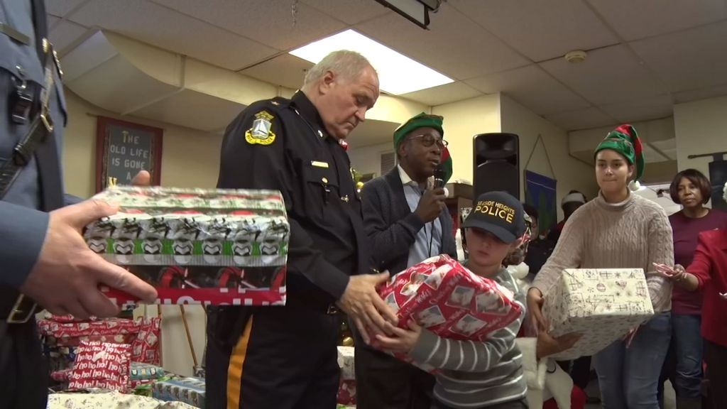 Christmas comes early in Monmouth County beach town