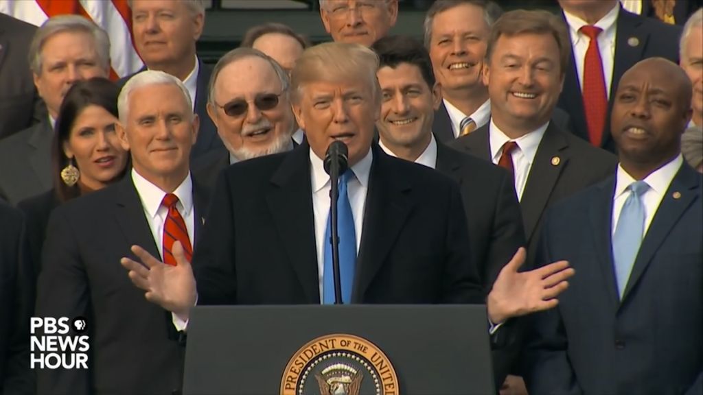 In a major victory for the GOP, tax bill passes House and Senate