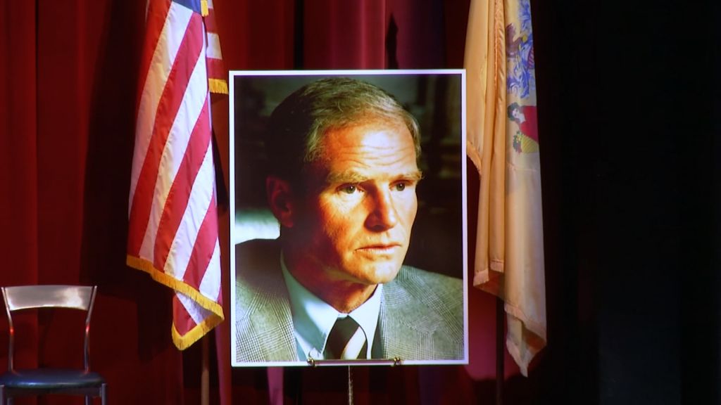 Who’s who of state politics pay their respects to late Gov. Byrne