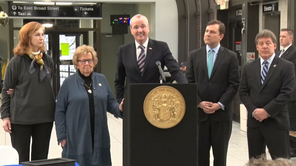 Governor targets NJ Transit with audit ahead of major rebuild
