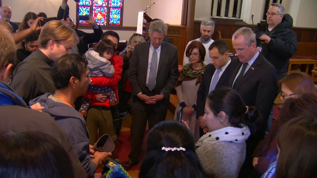 Murphy visits Indonesian immigrant seeking sanctuary from ICE