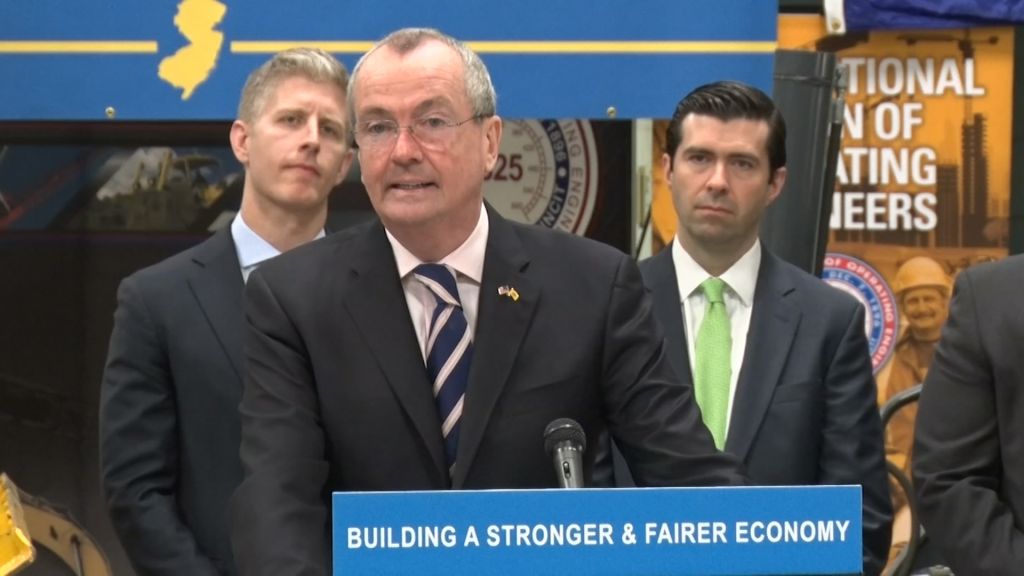 Murphy signs executive order creating Jobs and Economic Opportunity Council