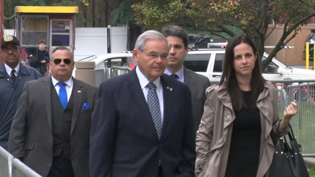Senate Ethics Committee admonishes Sen. Menendez