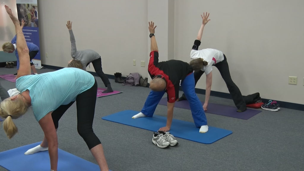 What are the health benefits of yoga?