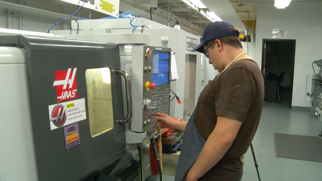 County college expands facilities to supply manufacturing demand
