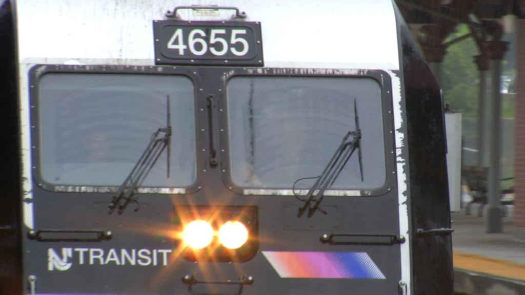 State senator urges lifting residency requirement for train engineers