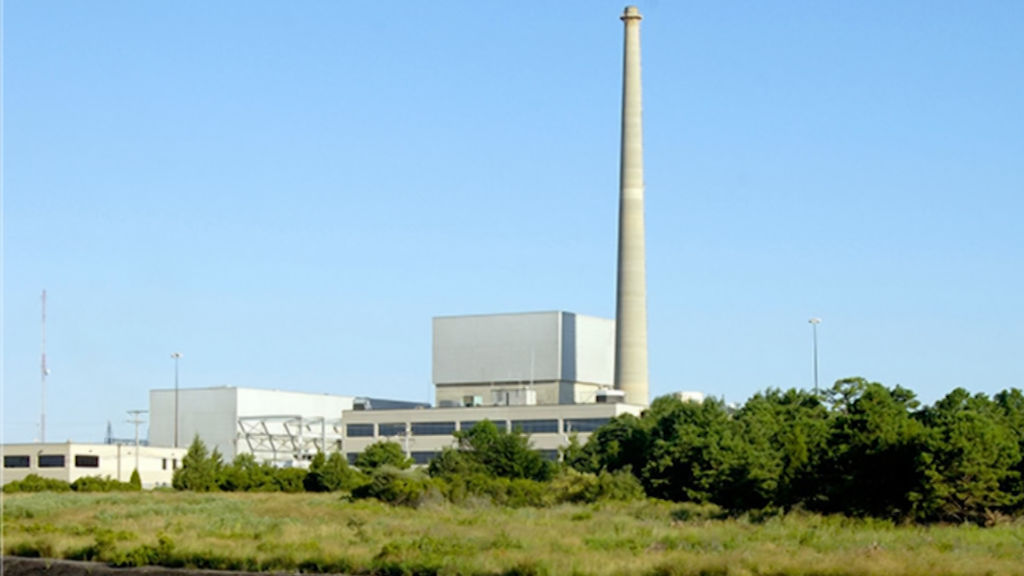 Oldest nuclear plant in nation, Oyster Creek, shuts down