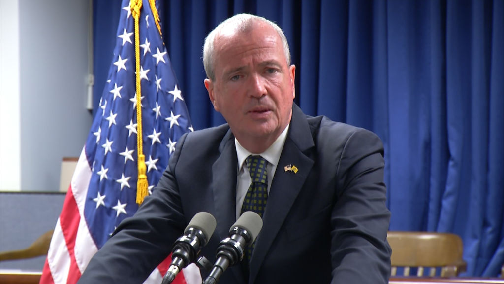 Murphy calls for investigation into sexual assault allegation against former staffer