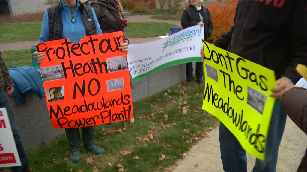 Environmentalists call on Murphy to halt fossil fuel projects