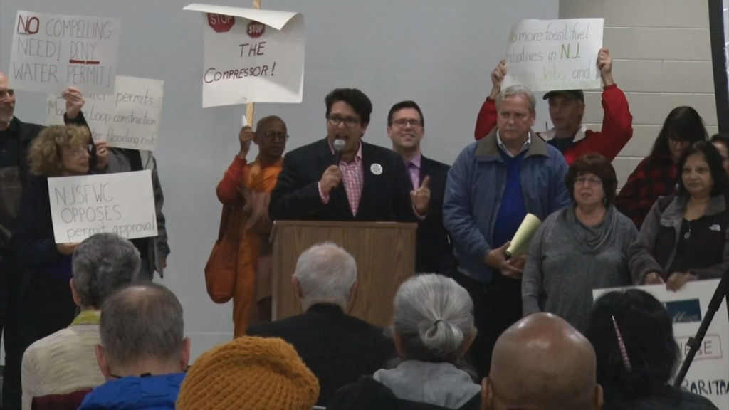 Job creation, pollution at odds in hearing on controversial compressor station