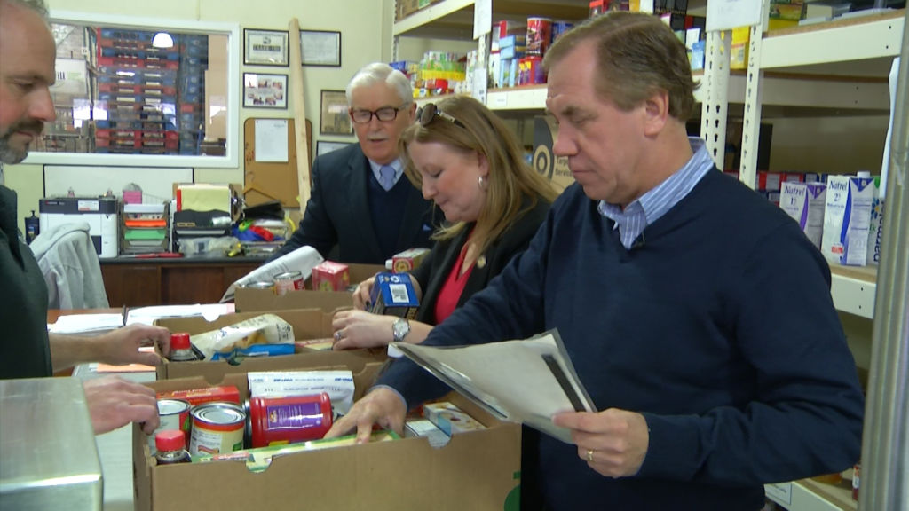 Assembly speaker tours a food bank to raise awareness on hunger