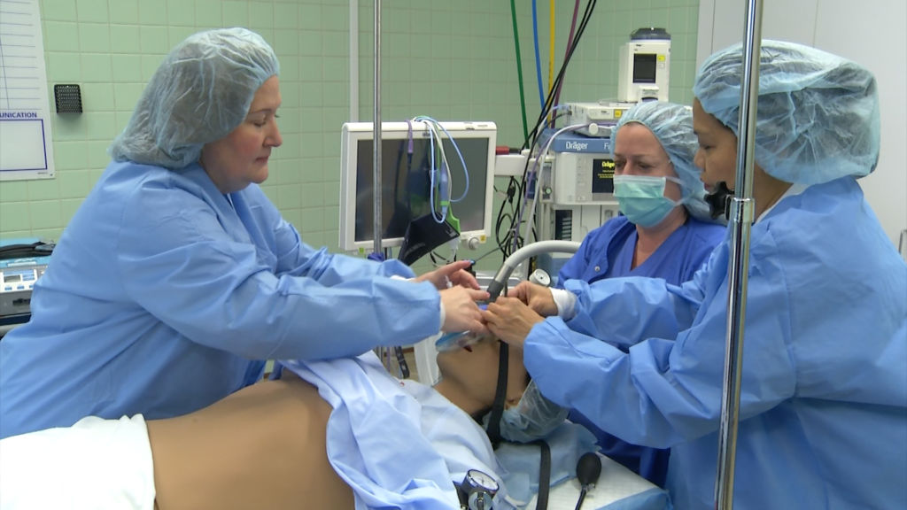 Simulation lab helps nurses train for real-life operating rooms