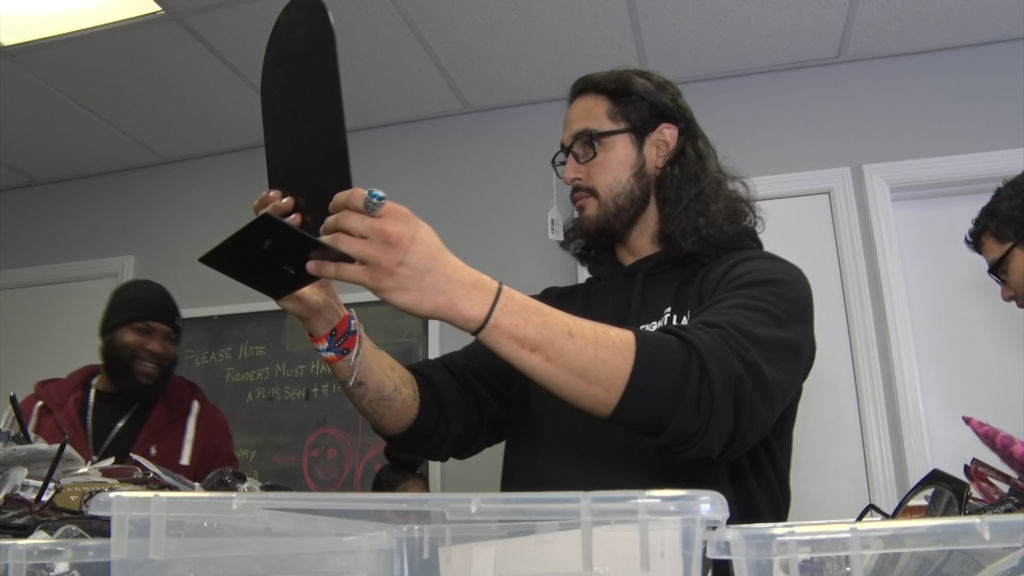 New Jersey nonprofit gives free glasses to those in need