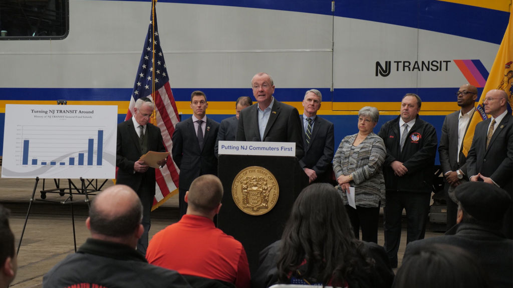 Governor pledges to fund NJ Transit without a fare hike
