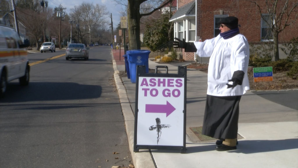 Churches across NJ offer ‘Ashes to Go’ on Ash Wednesday