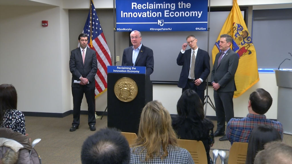 Governor touts plan for venture capital fund to attract startups