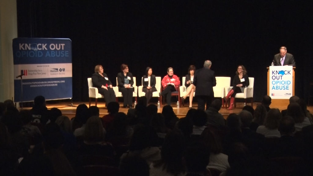 Summit looks at state and federal responses to opioid epidemic