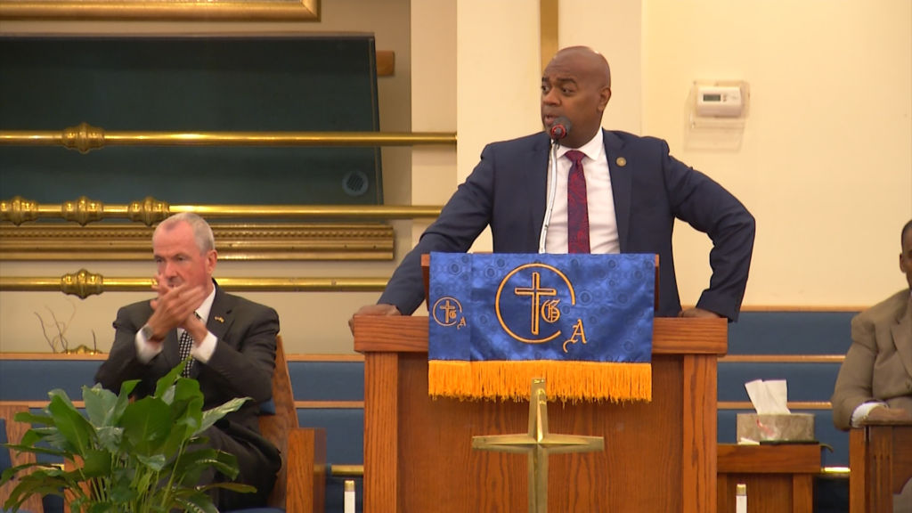Newark mayor clarifies position on youth detention centers