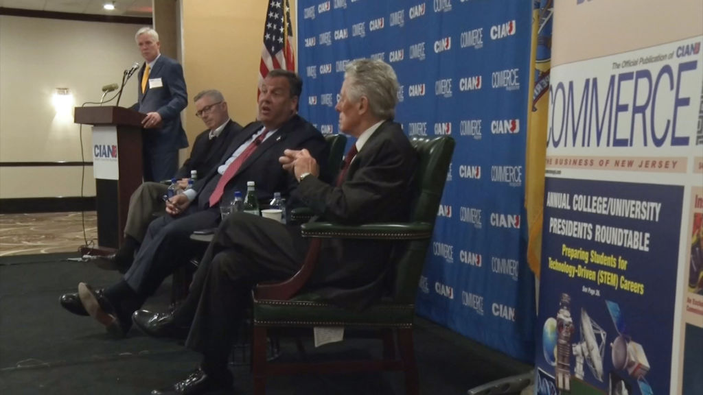 Christie serves up fiery criticism of Murphy