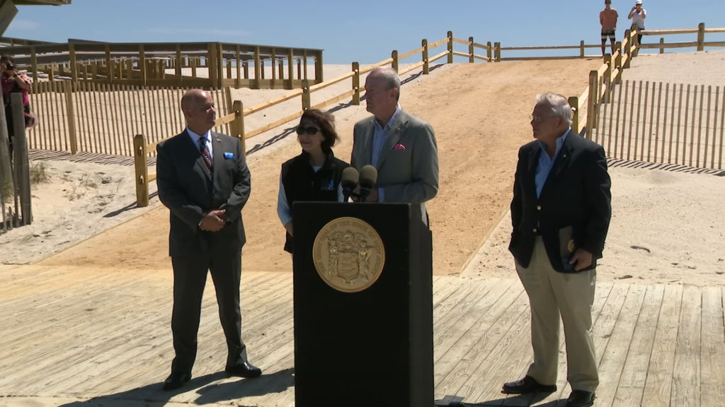 Murphy shows off new beaches and answers the same old questions