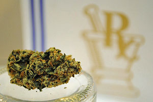 Governor and Lawmakers Diverge over Medical Marijuana Expansion