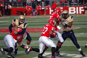 Rutgers Scarlet Knights Running in the Red