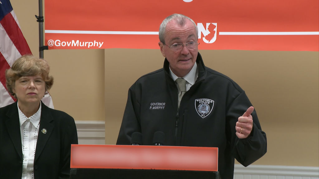 On guns and budgets, Murphy takes aim at Senate president