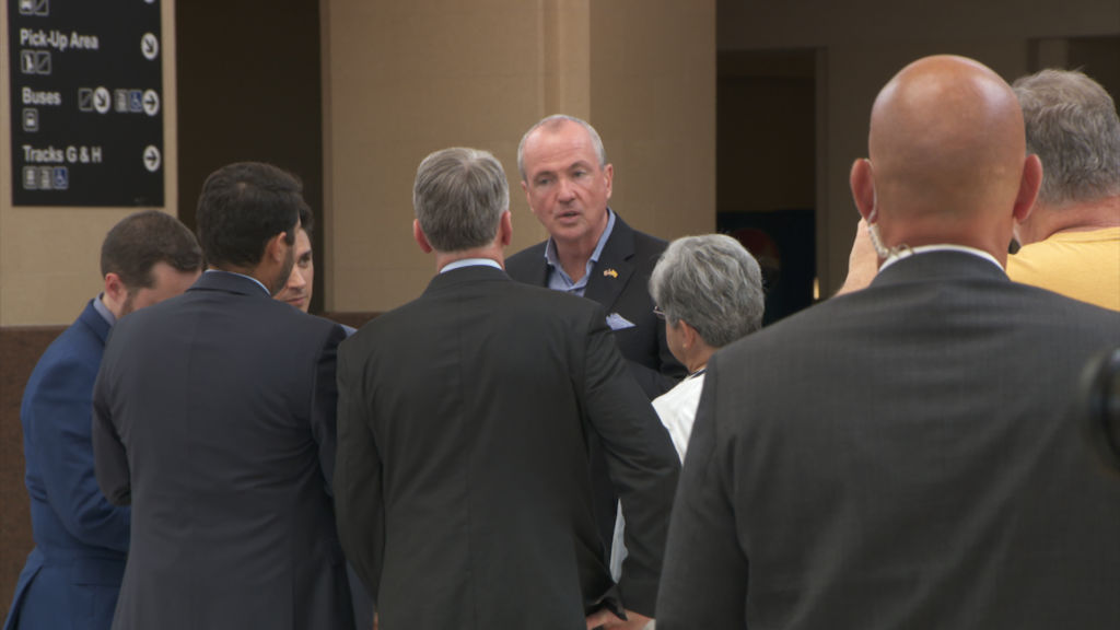 Governor confirms no shutdown, still deciding on line-item vetoes