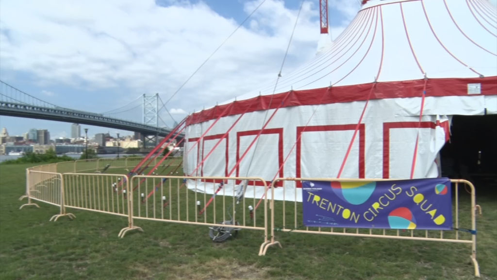 Collaborative initiative features circus performances and workshops