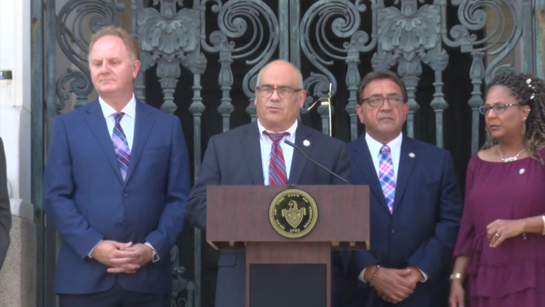 Trenton mayor, council at odds over plan to hire union tradesmen