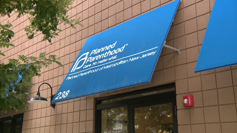 Planned Parenthood leaves federal family planning program