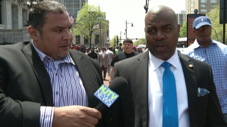 In closing Newark meeting, Baraka administration crosses swords with media again