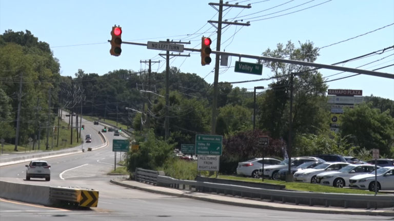 AAA: Red light fatalities reach 10-year high across nation