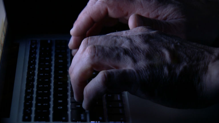 Expert shares tips to protect yourself from cyberattacks this shopping season