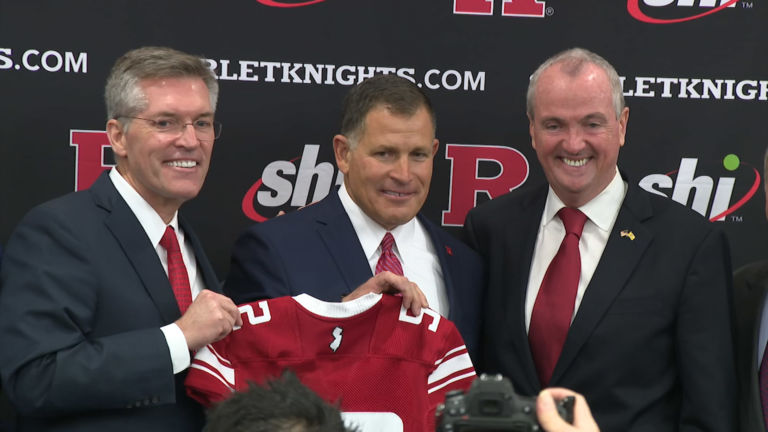 With dreams of gridiron glory, Rutgers reintroduces Greg Schiano