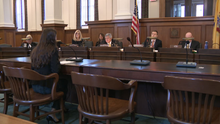 Once Again, Lawmakers Take Up Elusive Ban on Single-Use Plastics