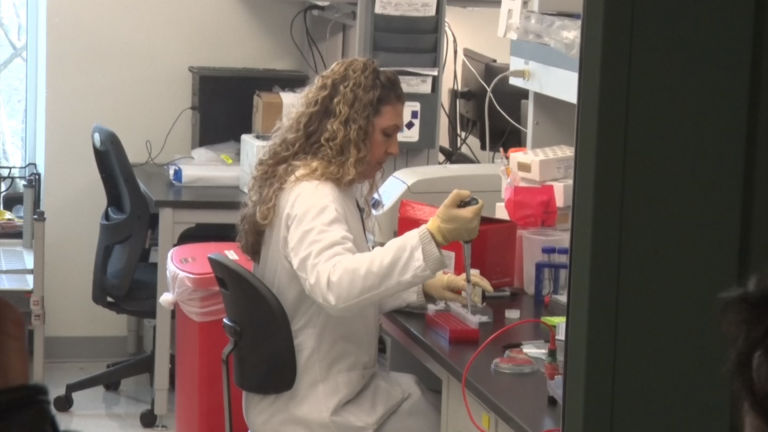 NJ lab working to develop rapid response coronavirus test