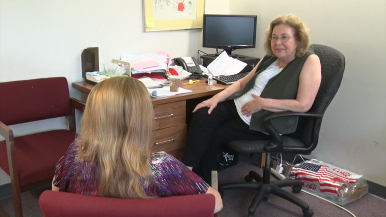 Bill would bolster mental health services for college students