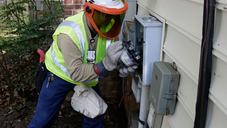 NJ looks to keep help going with unpaid utility bills