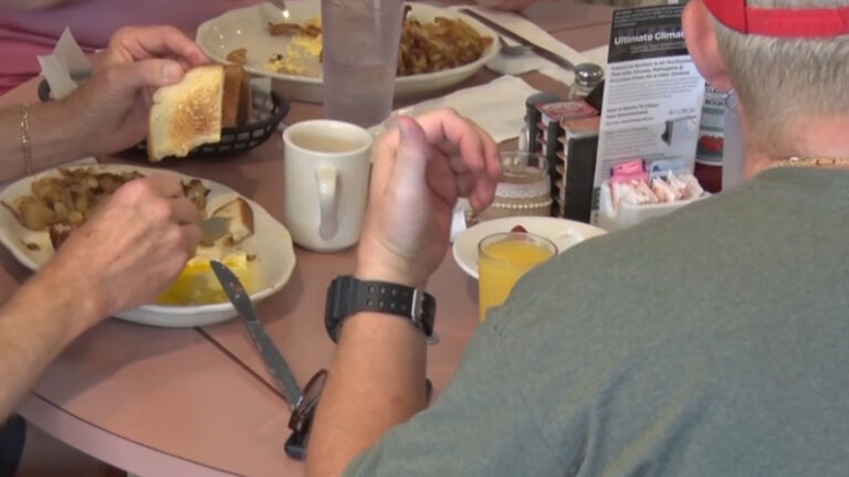 Indoor dining is back at 25% capacity but is it enough for restaurants to survive?